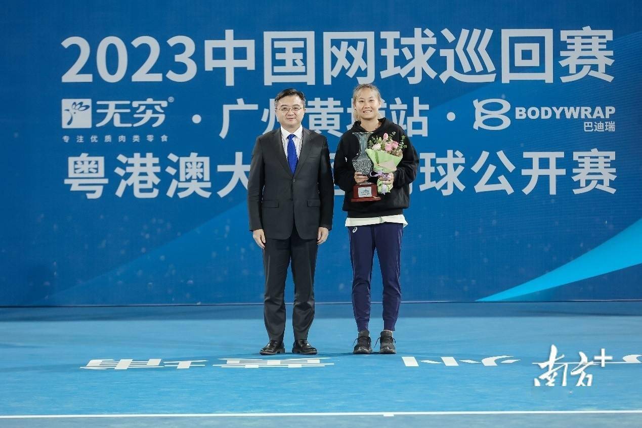 【168资讯】中国网球巡回赛广州黄埔站落幕，李喆王美玲分获男女单打冠军